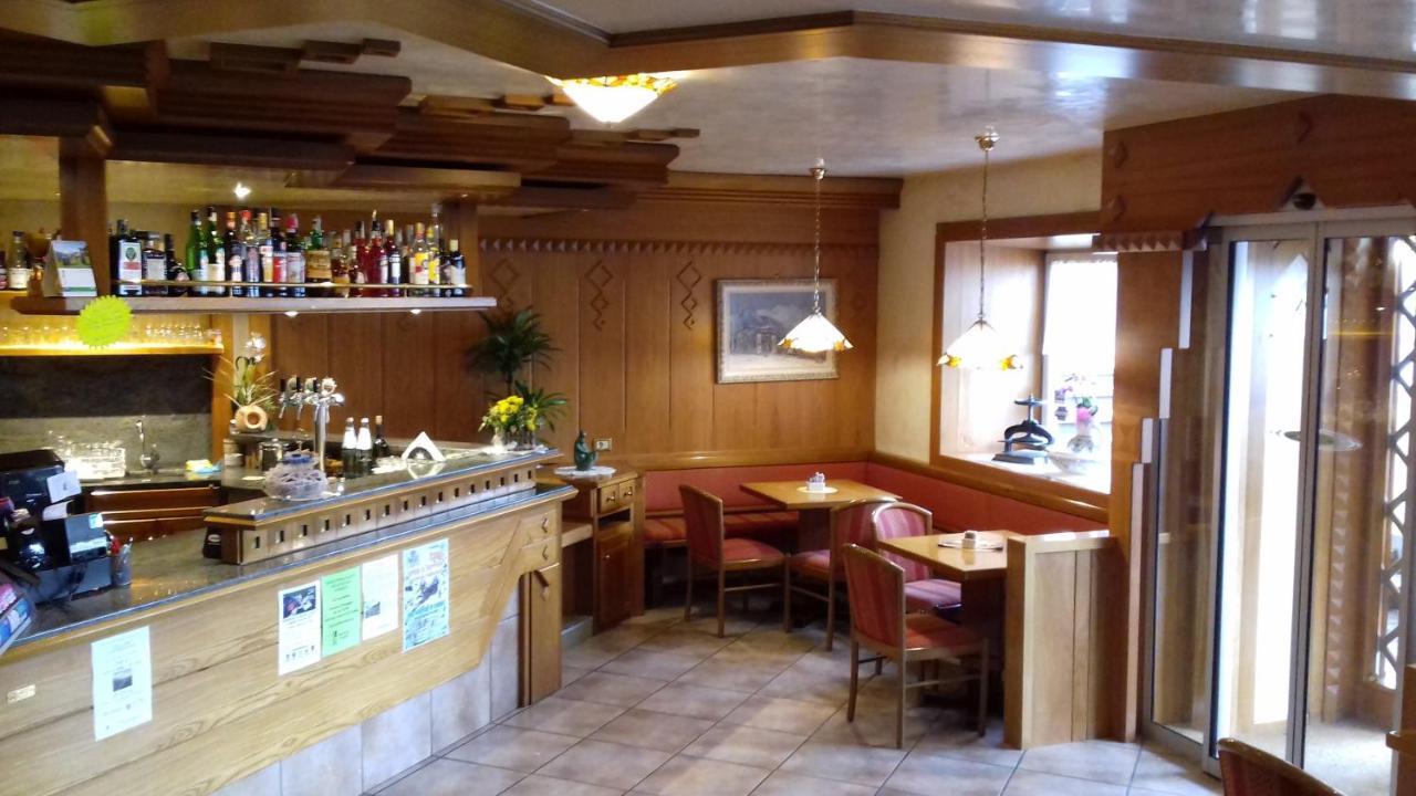 Albergo Alpino Arabba Buitenkant foto
